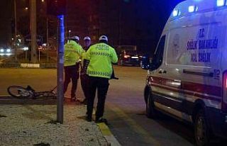 Kilis’te otomobille çarpışan bisikletli ağır...