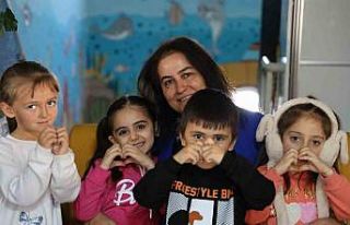 Kırşehir’de yılın öğretmeni seçilen Gülsen...