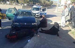 Konya’da otomobil ile motosiklet çarpıştı: 2...
