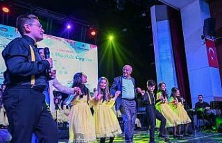 Küçük kalplerden büyük ezgiler