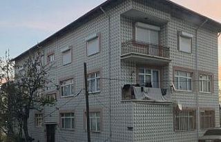 Kütahya’da yeni doğan bebeğini havalandırma...