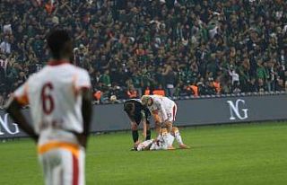 Lucas Torreira sakatlandı