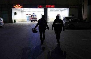 Malatya’da bahçede silahla oynayan şahıs kendini...