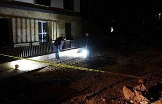 Malatya’da şantiyede silahla vurulan işçi hastaneye...