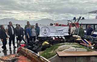 Marmaris’te sezon sonu deniz dibi temizliğinde...