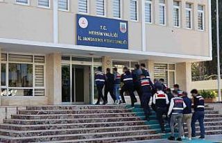 Mersin’de aranan şahıslar operasyonu: 34 şüpheli...