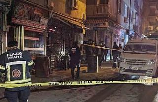 Motosikletin çarptığı pikabın yakıt deposu delindi:...