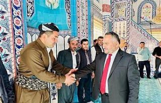 Müftü Okuş, Derecik ilçesinde temaslarda bulundu