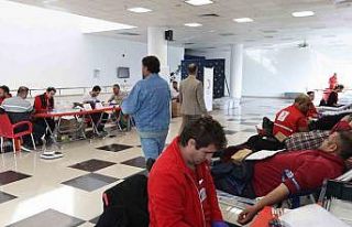 Muğla Büyükşehir, Kızılay’a kan bağışı...