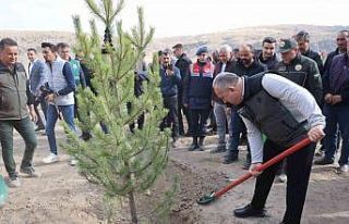 Nevşehir’de 18 bin 500 fidan toprakla buluştu