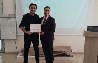 Niğde’de hastane yöneticileri ve personellere...