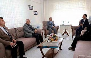 Niğde’de Vali Çelik’ten emekli öğretmene anlamlı...