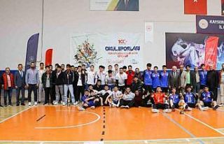 Okullu Gençler Hentbol Müsabakaları tamamlandı