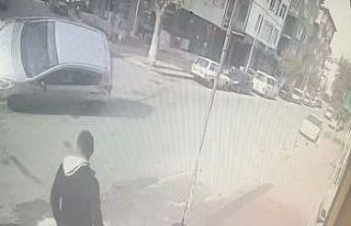 Ortalığın savaş alanına döndüğü kaza kamerada:...