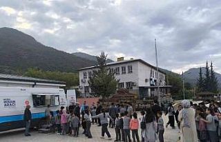 Osmaniye’de öğrencilere sıcak çorba ikramı