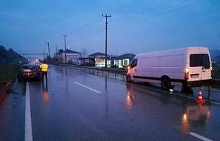 Otomobil ile minibüs çarpıştı: 4 yaralı