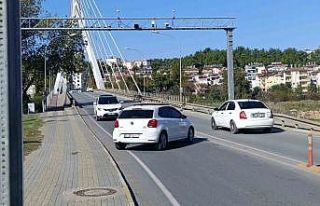 Otomobilin çarptığı yaya yaralandı