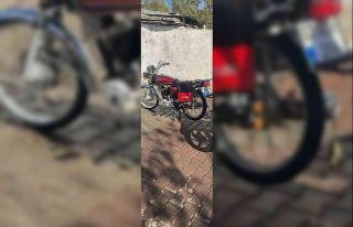 Park halindeki motosiklet çalındı