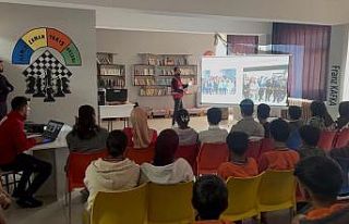 Patnos’ta öğrenciler Kızılay Haftası’nda...