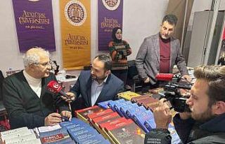 Prof. Dr. Hakan Kadıoğlu, Kitapseverlerle Erzurum’da...