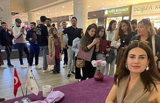 Rewşan, Mardian Mall’da plak imza gününde hayranlarıyla...