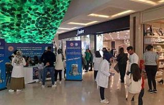 SCÜ öğrencileri dolayısıyla doğru diş fırçalama...