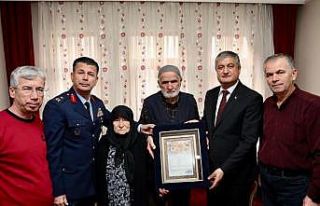 Şehit Özcan’ın ailesine şehadet belgesi teslim...