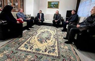 Şehit Serdar Uslu’nun öğretmen babasına anlamlı...