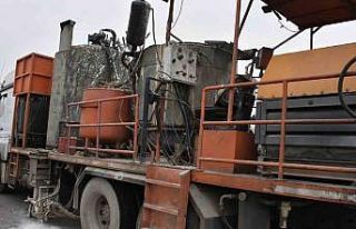 Şerit çizme makinesinin kazanı patladı: 2 işçi...