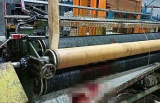 Silindir makinasına elini kaptıran işçi ağır...