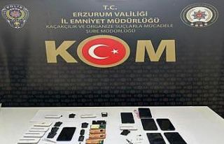 Sınava düzenekle girmeye çalışan 5 şahıs yakalandı