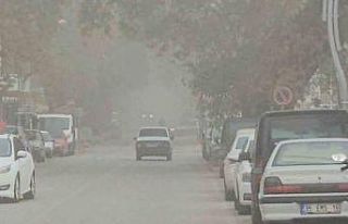 Sındırgı’da sis etkili oldu