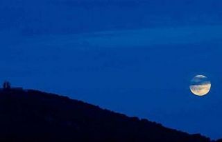 Spil Dağı’nın eşsiz manzarası "Kunduz...