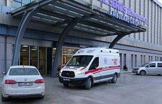 Tabancayla deneme atışı yaparken kazara kendini...