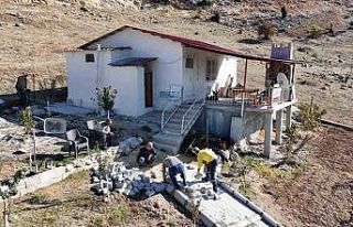 Tarsus’ta engelli bireyin güvenliği için parke...