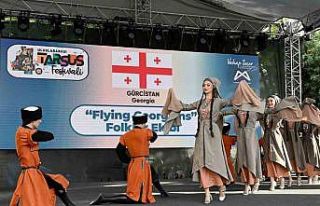 Tarsus’u karnaval kentine dönüştüren ’4. Uluslararası...