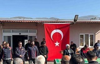 Trafik kazasında hayatını kaybeden itfaiye eri...