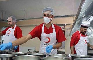 Türk Kızılay Elazığ Şubesi’nden 200 ihtiyaç...