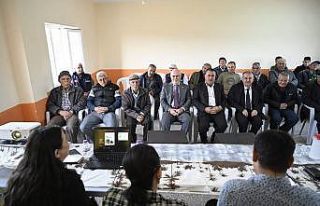 Uşak Üniversiteli akademisyenler Yeniköy halkı...