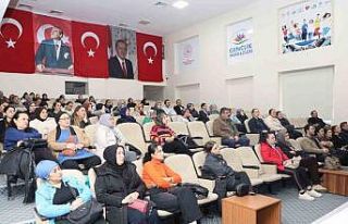 Uşak’ta kantin çalışanlarına hijyen eğitimi...