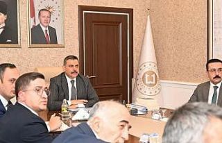 Uzundere’deki heyelan masaya yatırıldı