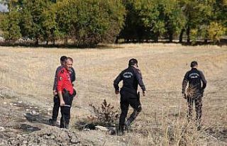 Vali Hatipoğlu kaybolan çocuğun arandığı alanda...