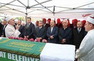 Vali Meftun Dallı’nın annesi toprağa verildi