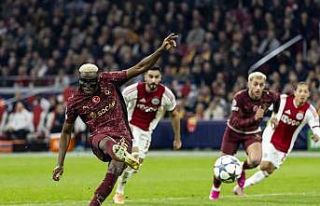 Victor Osimhen’den Avrupa’da ilk hat-trick