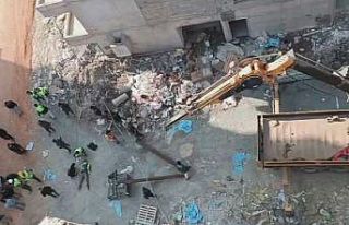 Vincin kırılmasıyla 2 işçi 25 metreden yere çakıldı