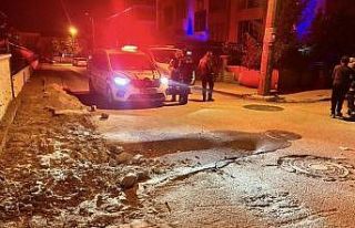 Yeni asfaltlanan bölümde göçük oluştu