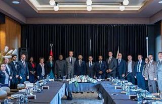 Yıldırım: "Diplomasiyi ticaretle, ticareti...