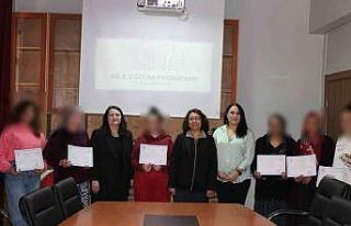 Yükümlülere aile eğitimi verildi