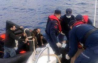 Yunanistan, 8’i çocuk 20 düzensiz göçmeni ölüme...