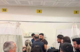 Yurtta kalan öğrenciler zehirlenme şüphesiyle...